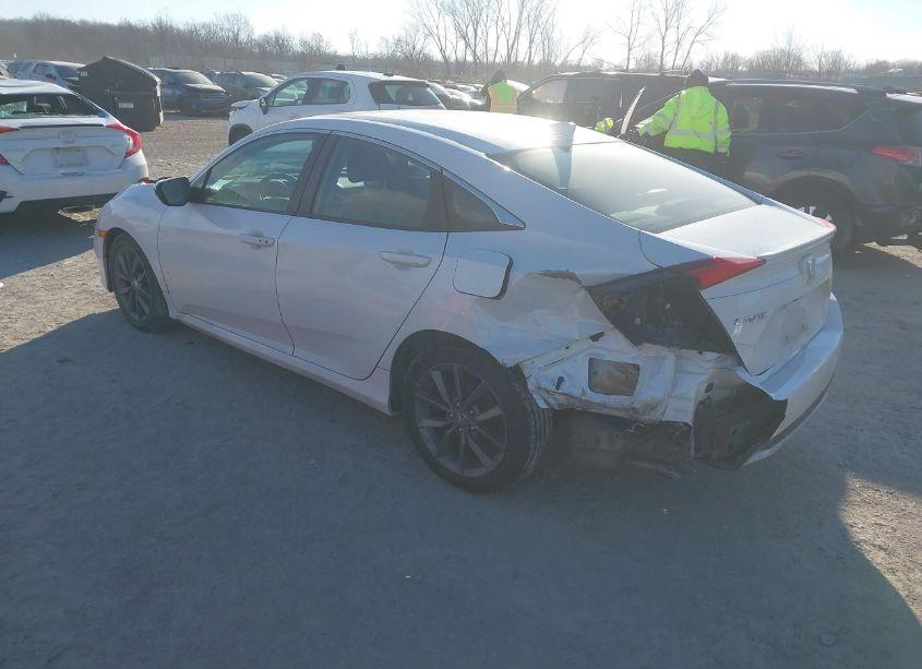 Photo 3 of 2019 Honda Civic EX (VIN 19XFC1F32KE015070)