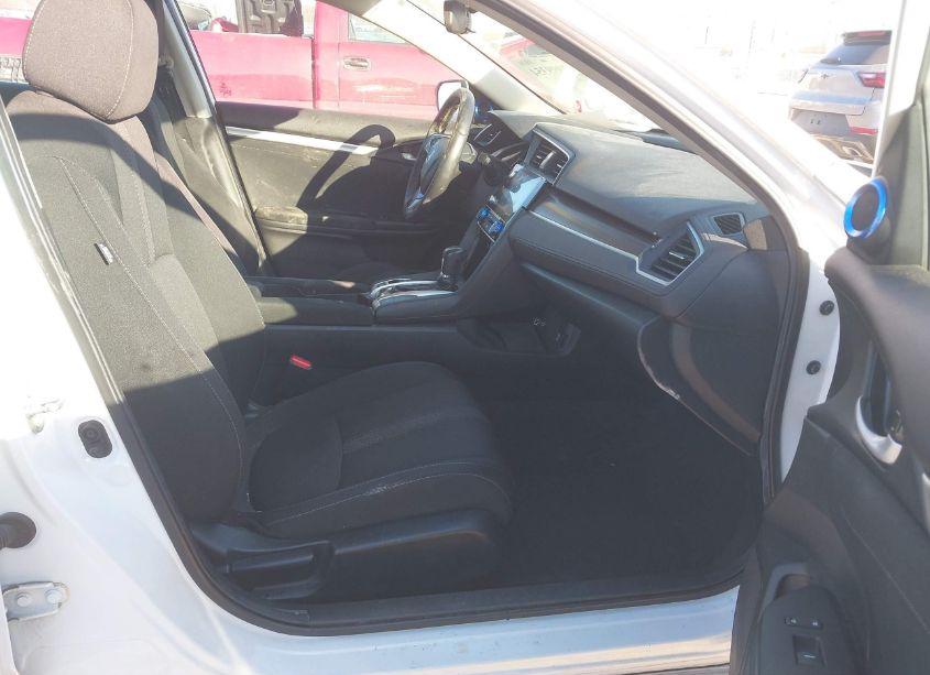 Photo 5 of 2019 Honda Civic EX (VIN 19XFC1F32KE015070)