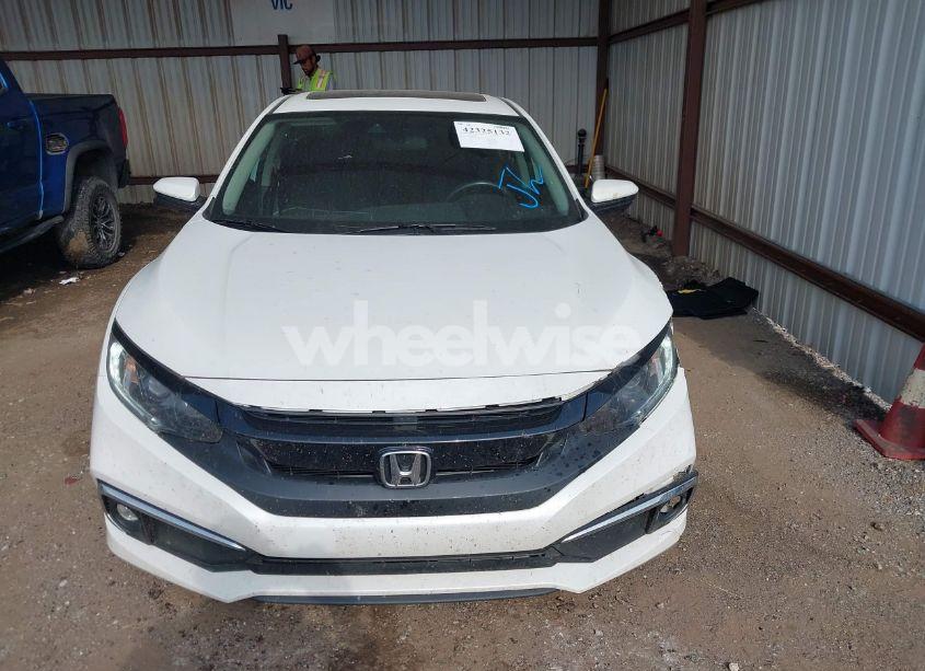 Photo 12 of 2019 Honda Civic EX (VIN 19XFC1F32KE015439)
