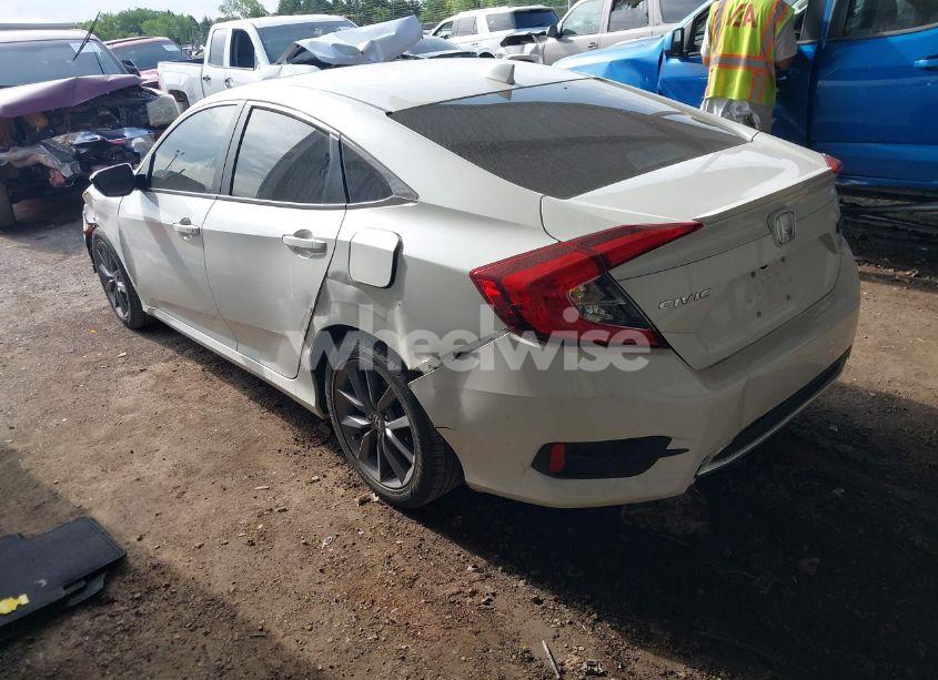 Photo 3 of 2019 Honda Civic EX (VIN 19XFC1F32KE015439)