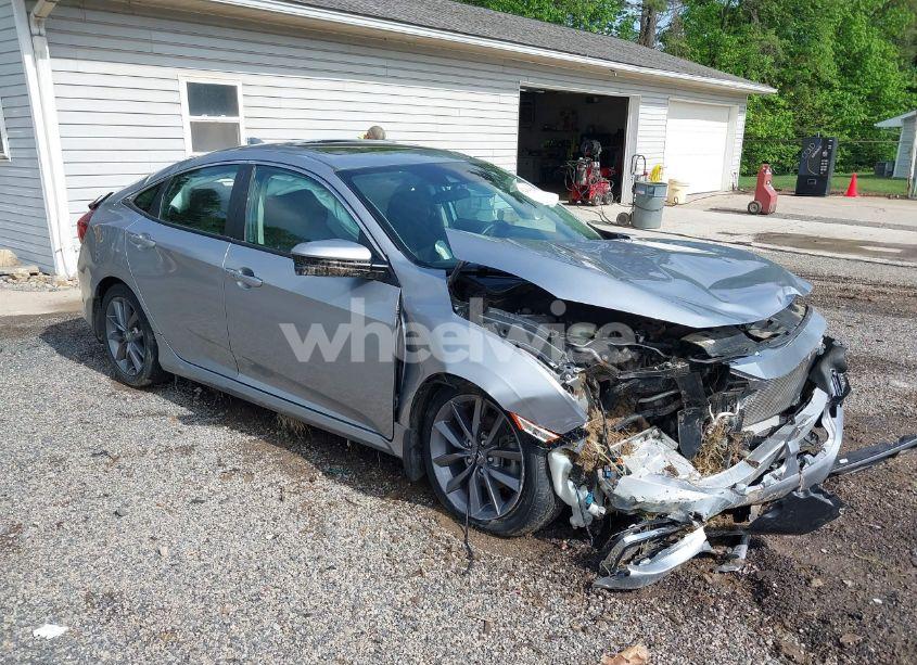 2019 Honda Civic EX (VIN 19XFC1F32KE018924) main photo