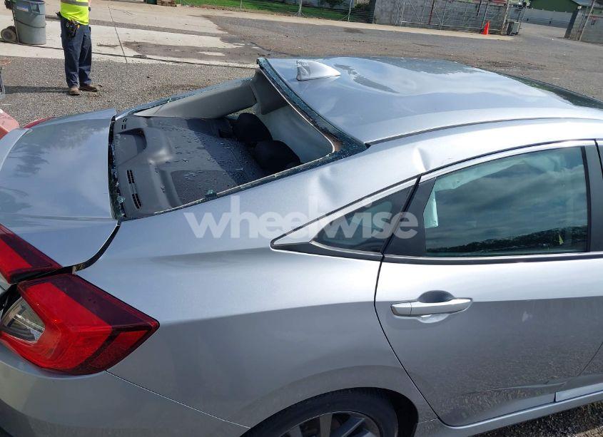 Photo 20 of 2019 Honda Civic EX (VIN 19XFC1F32KE018924)