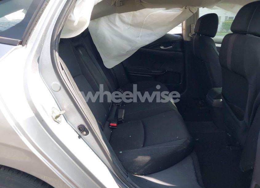 Photo 8 of 2019 Honda Civic EX (VIN 19XFC1F32KE018924)