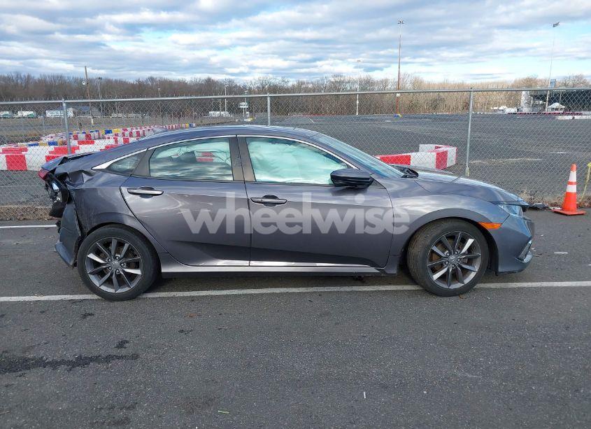Photo 13 of 2019 Honda Civic EX (VIN 19XFC1F32KE210442)