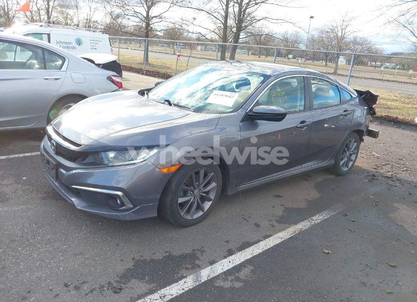 Photo 2 of 2019 Honda Civic EX (VIN 19XFC1F32KE210442)