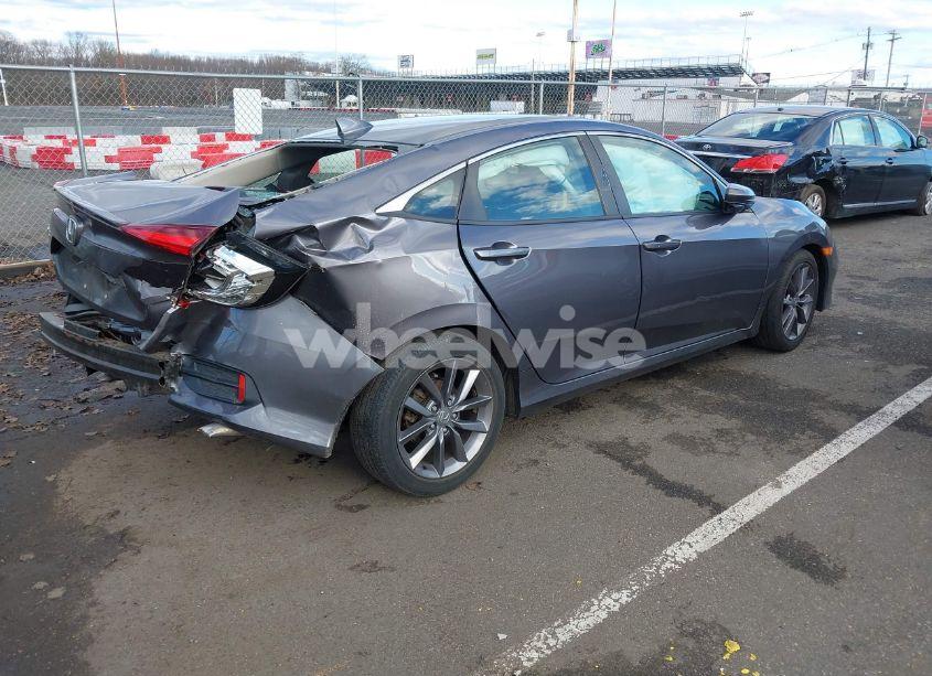 Photo 4 of 2019 Honda Civic EX (VIN 19XFC1F32KE210442)