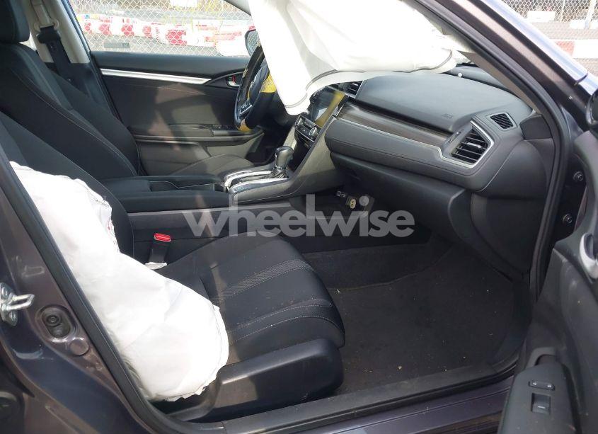 Photo 5 of 2019 Honda Civic EX (VIN 19XFC1F32KE210442)