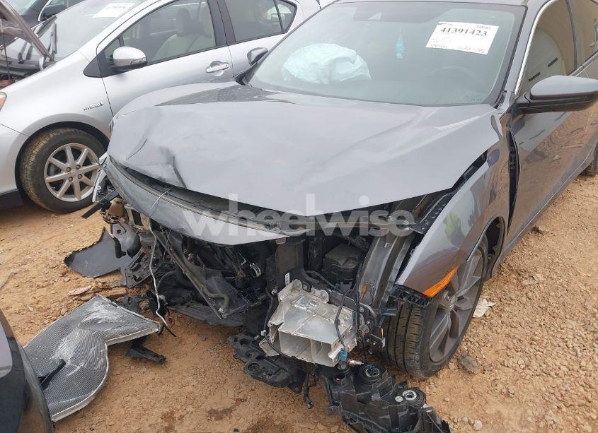 Photo 6 of 2020 Honda Civic EX (VIN 19XFC1F32LE012414)