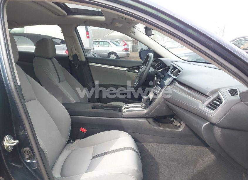 Photo 5 of 2020 Honda Civic EX (VIN 19XFC1F32LE022909)