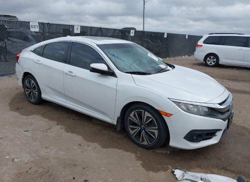 2016 Honda Civic EX-T (VIN 19XFC1F33GE021371) main photo