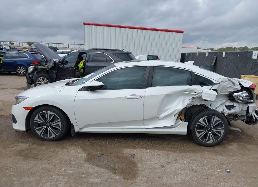 Photo 14 of 2016 Honda Civic EX-T (VIN 19XFC1F33GE021371)