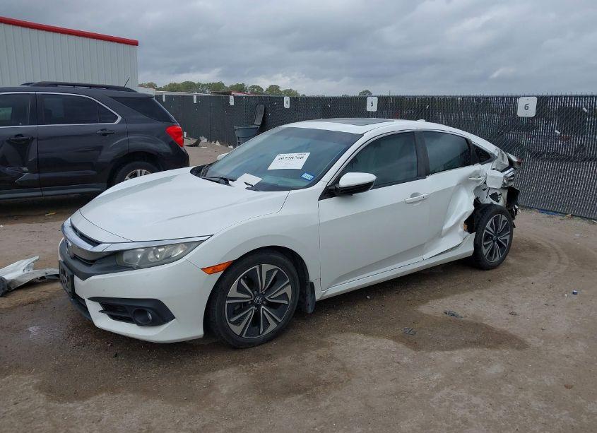Photo 2 of 2016 Honda Civic EX-T (VIN 19XFC1F33GE021371)