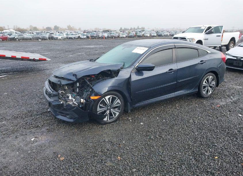 Photo 2 of 2016 Honda Civic EX-T (VIN 19XFC1F33GE206066)