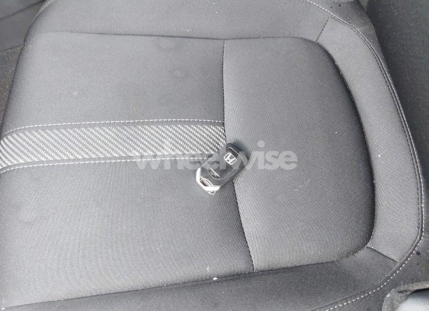 Photo 11 of 2017 Honda Civic EX-T (VIN 19XFC1F33HE016074)