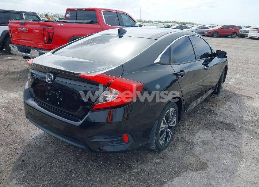 Photo 4 of 2017 Honda Civic EX-T (VIN 19XFC1F33HE016074)