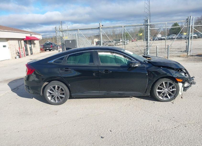 Photo 14 of 2019 Honda Civic EX (VIN 19XFC1F33KE005499)