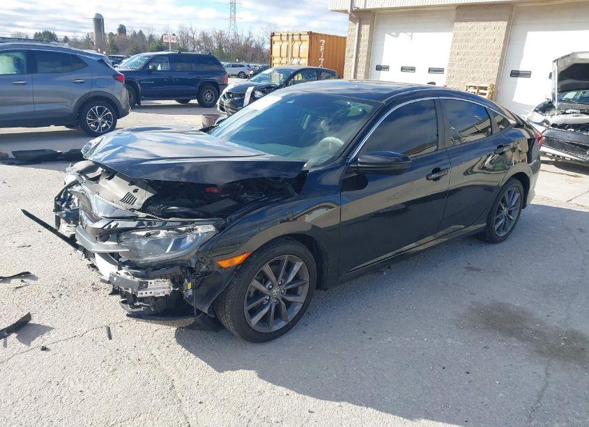 Photo 2 of 2019 Honda Civic EX (VIN 19XFC1F33KE005499)