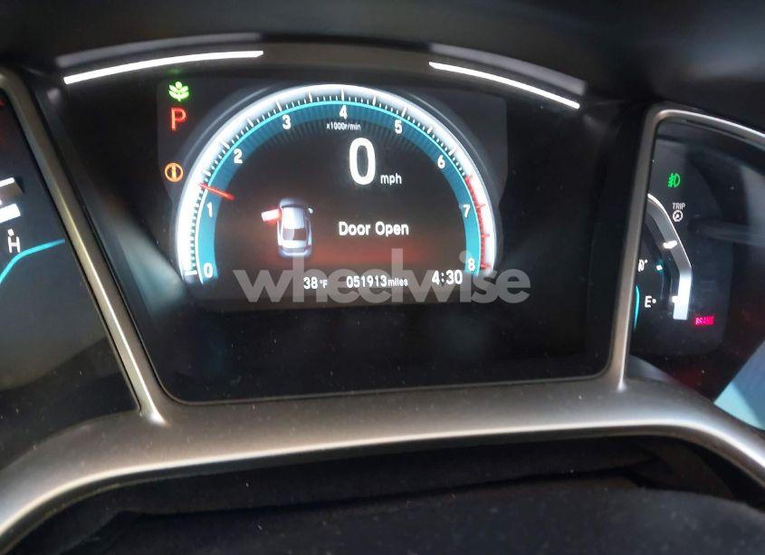 Photo 15 of 2019 Honda Civic EX (VIN 19XFC1F33KE005793)