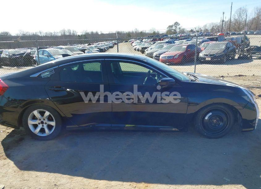 Photo 14 of 2019 Honda Civic EX (VIN 19XFC1F33KE008791)