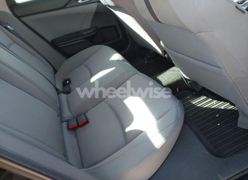 Photo 8 of 2019 Honda Civic EX (VIN 19XFC1F33KE008791)