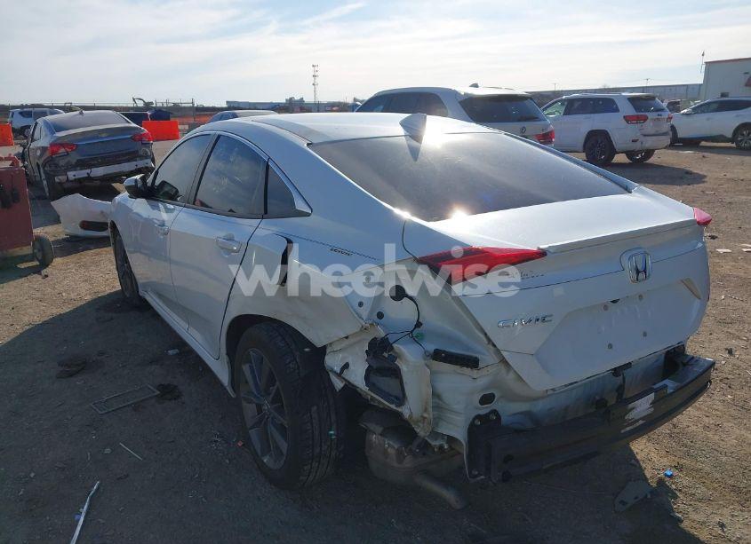 Photo 3 of 2019 Honda Civic EX (VIN 19XFC1F33KE012288)
