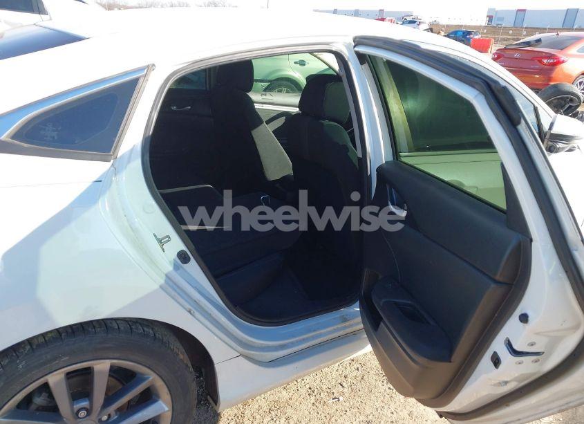 Photo 8 of 2019 Honda Civic EX (VIN 19XFC1F33KE012288)