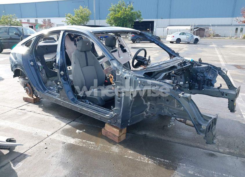 2019 Honda Civic EX (VIN 19XFC1F33KE209882) main photo