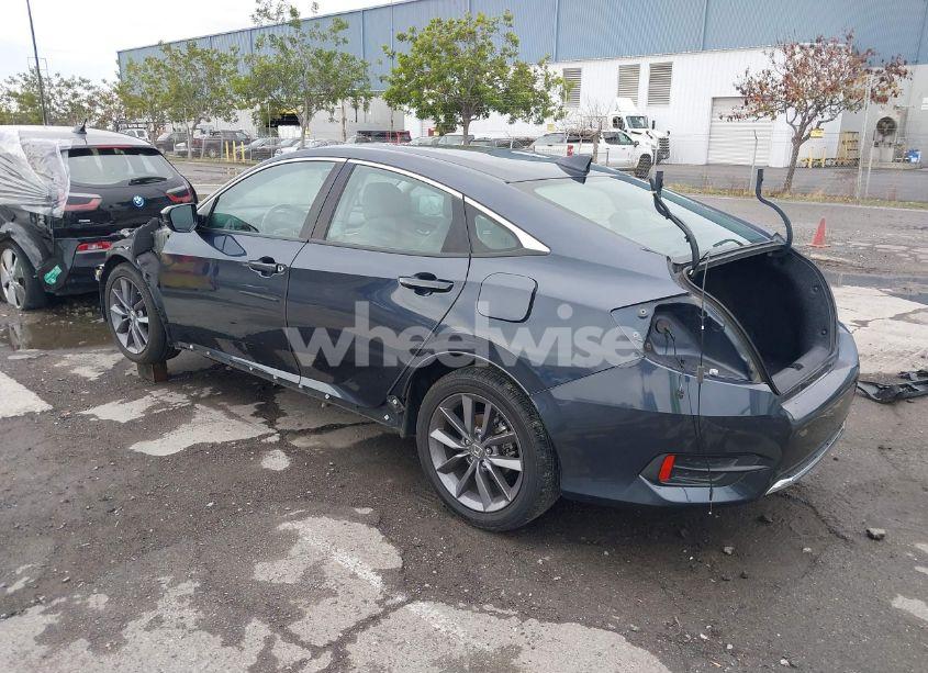 Photo 3 of 2020 Honda Civic EX (VIN 19XFC1F33LE207969)