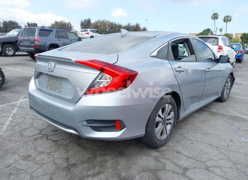 Photo 4 of 2020 Honda Civic EX (VIN 19XFC1F33LE211150)