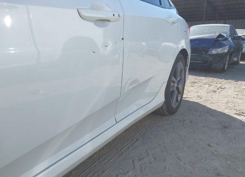 Photo 19 of 2021 Honda Civic EX (VIN 19XFC1F33ME011015)