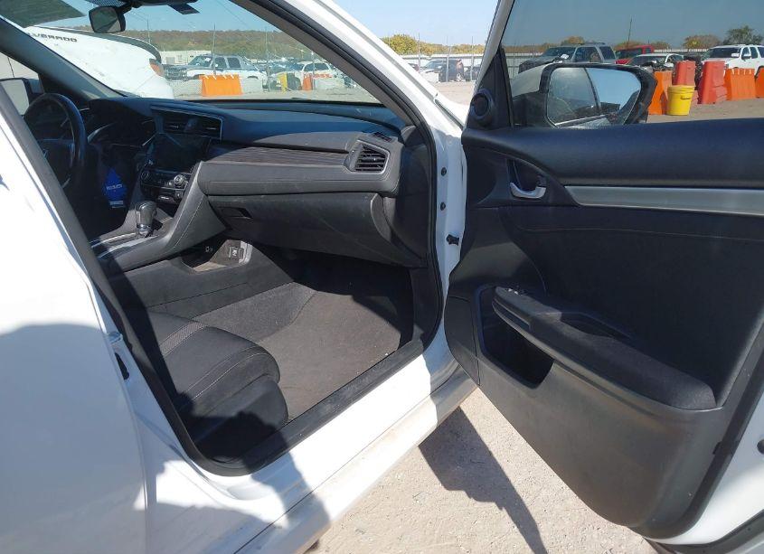 Photo 5 of 2021 Honda Civic EX (VIN 19XFC1F33ME011015)