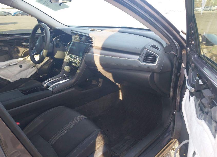 Photo 5 of 2016 Honda Civic EX-T (VIN 19XFC1F34GE024621)