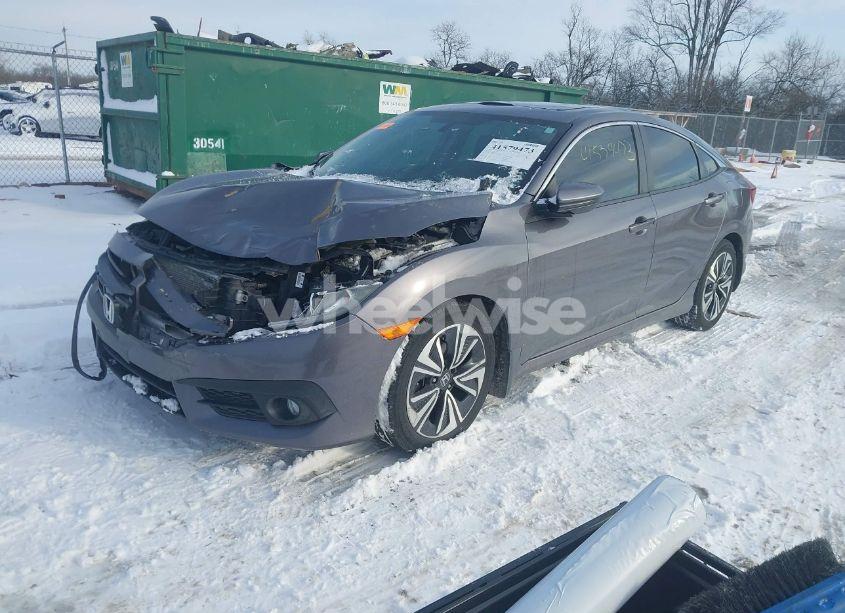 Photo 2 of 2016 Honda Civic EX-T (VIN 19XFC1F34GE029110)