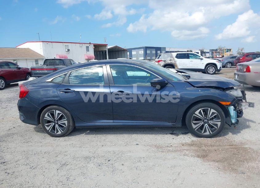 Photo 13 of 2016 Honda Civic EX-T (VIN 19XFC1F34GE037871)
