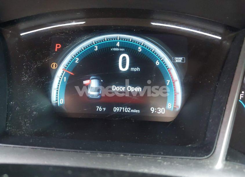 Photo 16 of 2017 Honda Civic EX-T (VIN 19XFC1F34HE213612)