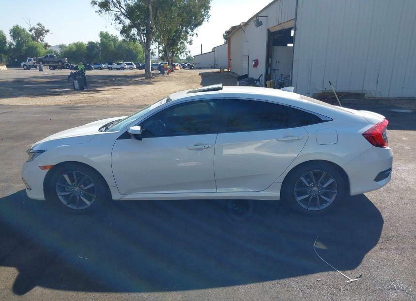 Photo 14 of 2019 Honda Civic EX (VIN 19XFC1F34KE204898)