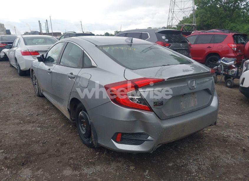 Photo 3 of 2016 Honda Civic EX-T (VIN 19XFC1F35GE000392)