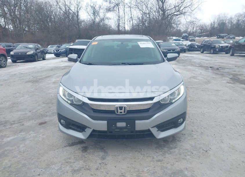 Photo 12 of 2016 Honda Civic EX-T (VIN 19XFC1F35GE009688)