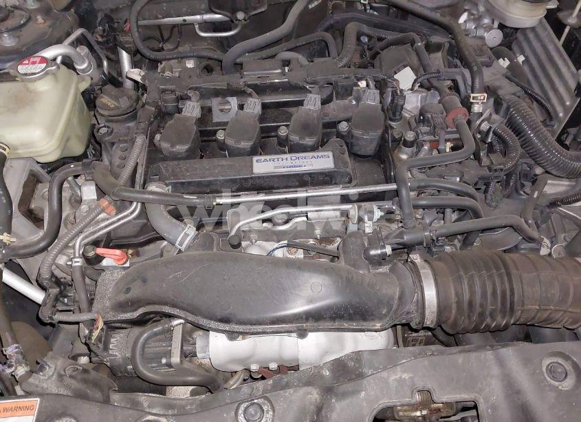 Photo 10 of 2016 Honda Civic EX-T (VIN 19XFC1F35GE038866)