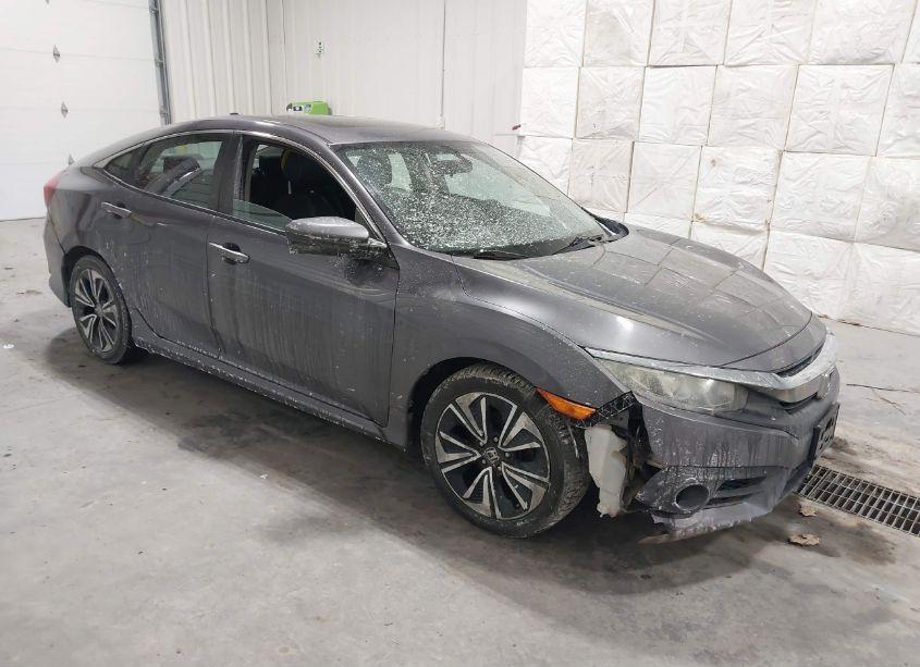2016 Honda Civic EX-T (VIN 19XFC1F35GE201371) main photo