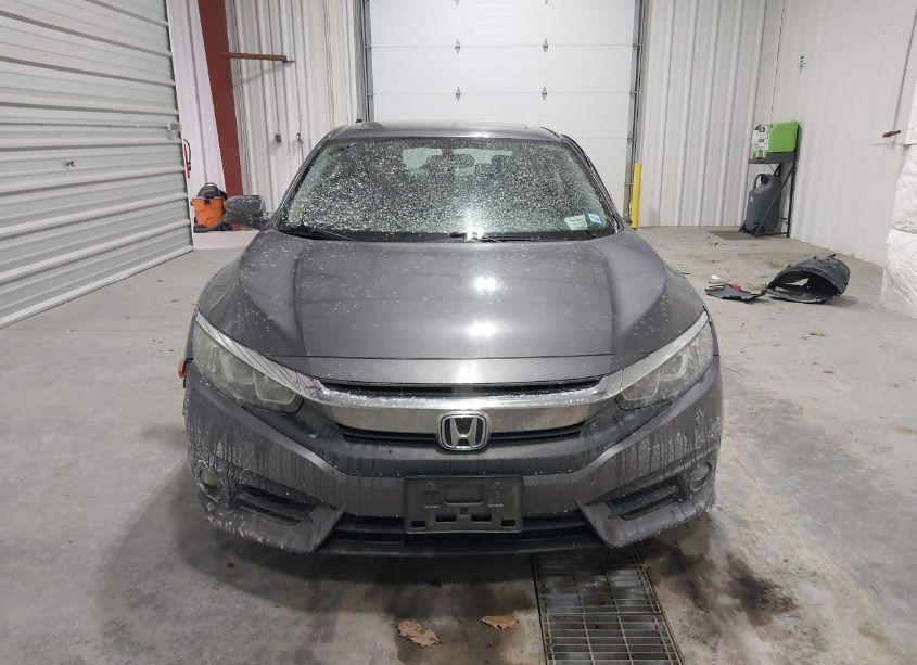 Photo 13 of 2016 Honda Civic EX-T (VIN 19XFC1F35GE201371)