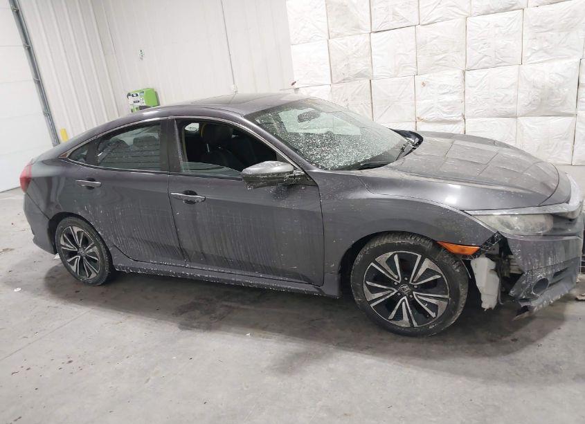 Photo 14 of 2016 Honda Civic EX-T (VIN 19XFC1F35GE201371)