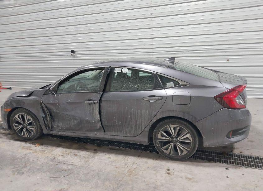 Photo 15 of 2016 Honda Civic EX-T (VIN 19XFC1F35GE201371)