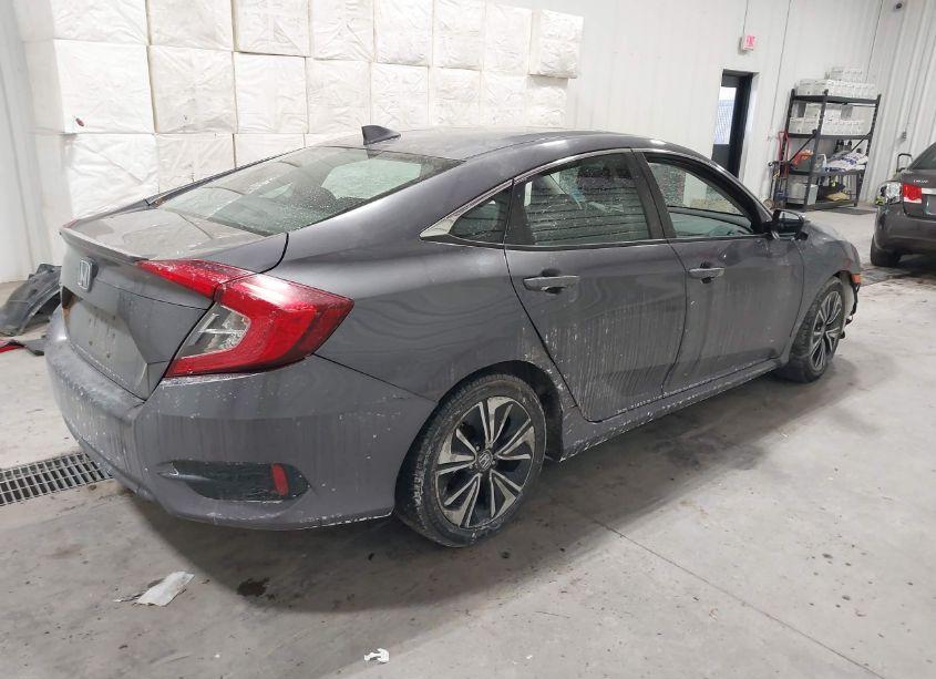 Photo 4 of 2016 Honda Civic EX-T (VIN 19XFC1F35GE201371)
