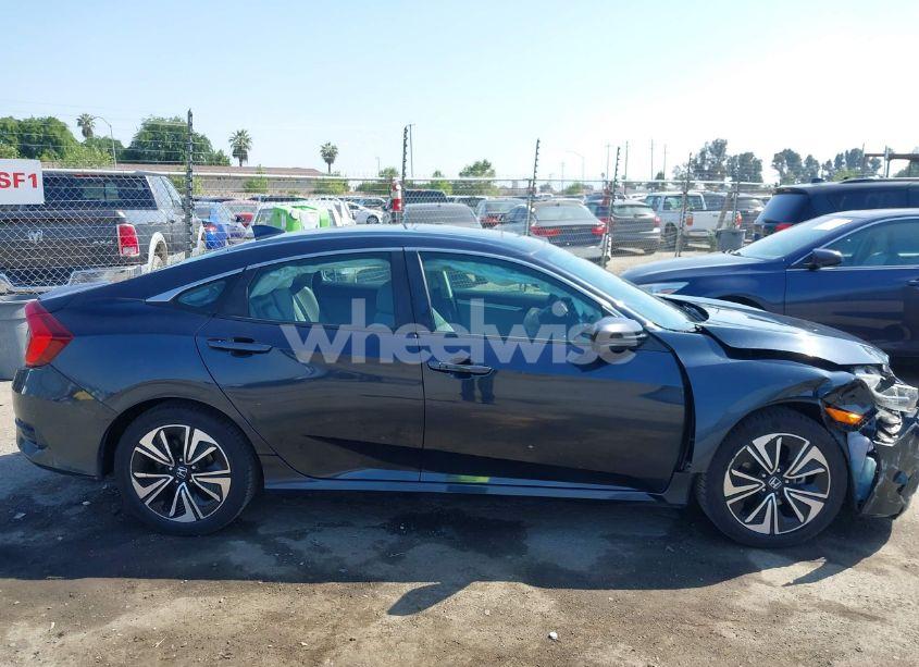 Photo 13 of 2016 Honda Civic EX-T (VIN 19XFC1F35GE212628)
