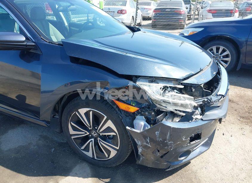 Photo 18 of 2016 Honda Civic EX-T (VIN 19XFC1F35GE212628)