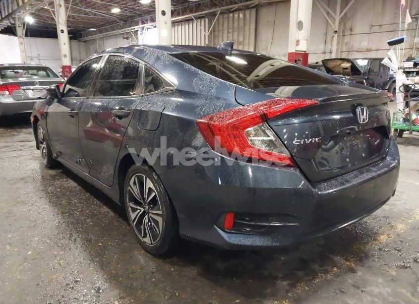Photo 3 of 2016 Honda Civic EX-T (VIN 19XFC1F35GE223029)