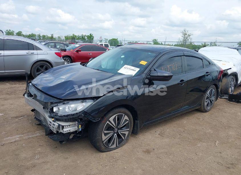 Photo 2 of 2017 Honda Civic EX-T (VIN 19XFC1F35HE014472)
