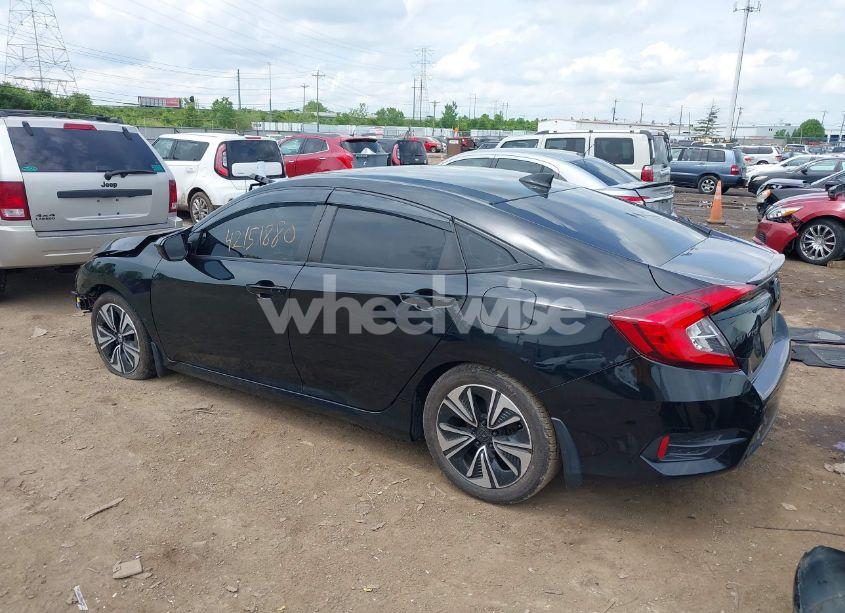 Photo 3 of 2017 Honda Civic EX-T (VIN 19XFC1F35HE014472)