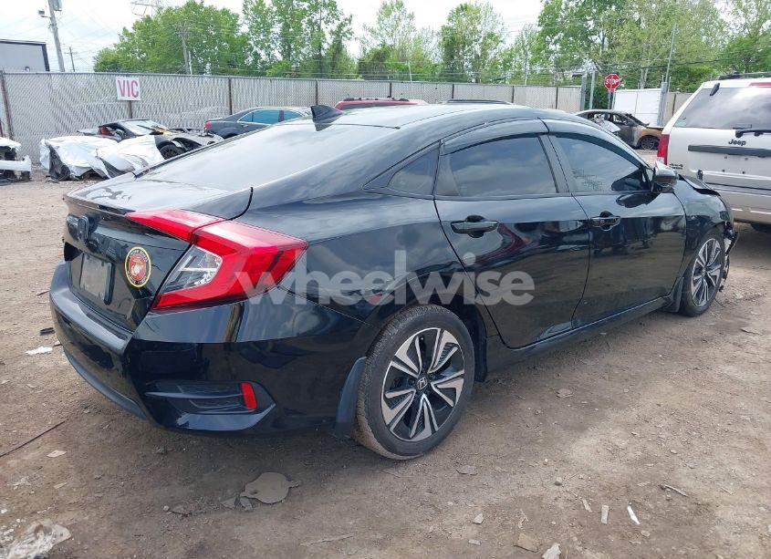 Photo 4 of 2017 Honda Civic EX-T (VIN 19XFC1F35HE014472)
